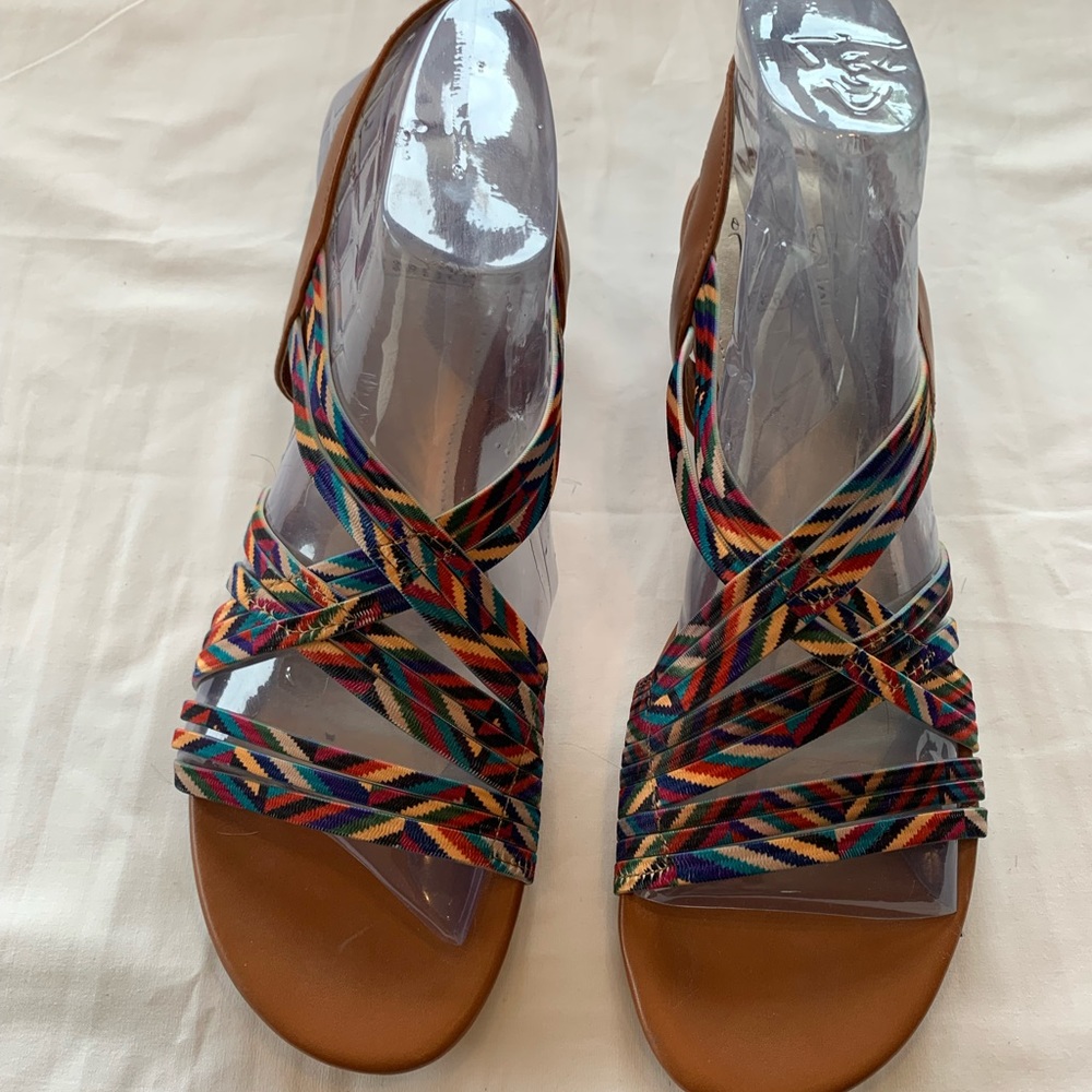 Impo sandals